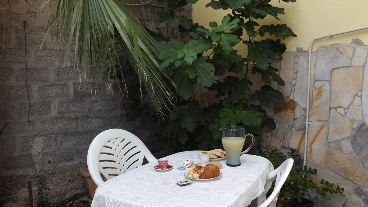 B & B Il Mirto 2 Sant'Antioco Ngoại thất bức ảnh
